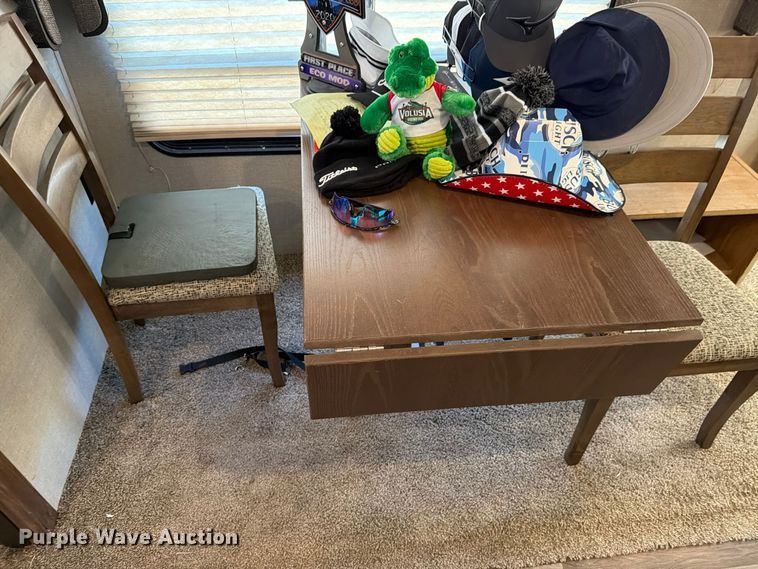 image for item FM8025 2018 Keystone Cougar camper