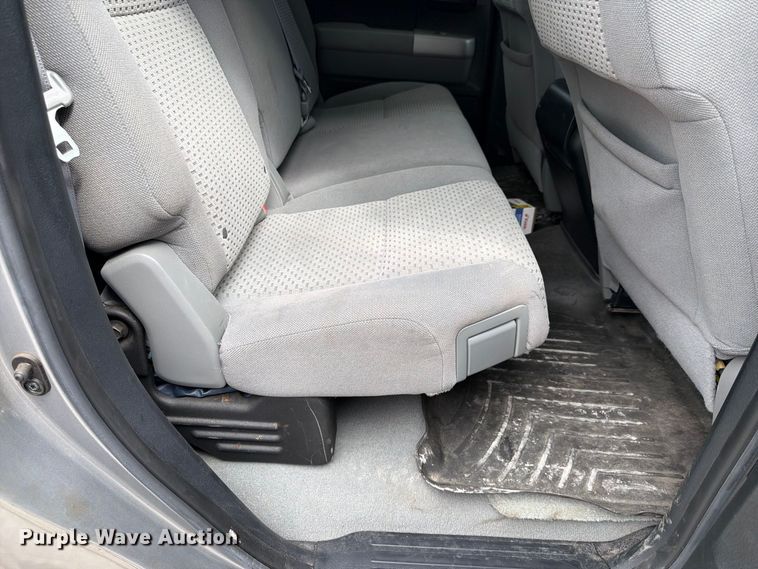 image for item FN2068 2008 Toyota Tundra pickup truck
