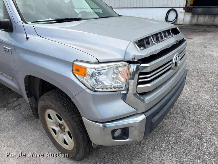 image for item FN2069 2016 Toyota Tundra pickup truck