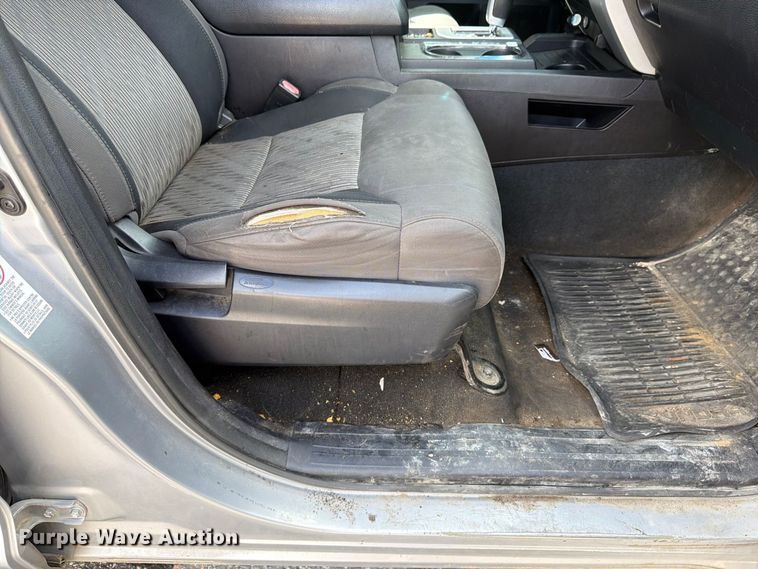 image for item FN2069 2016 Toyota Tundra pickup truck