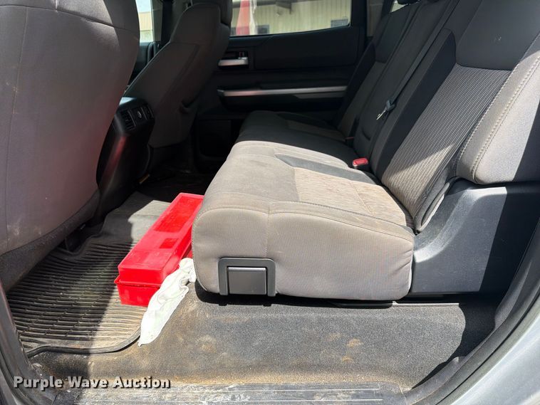 image for item FN2069 2016 Toyota Tundra pickup truck