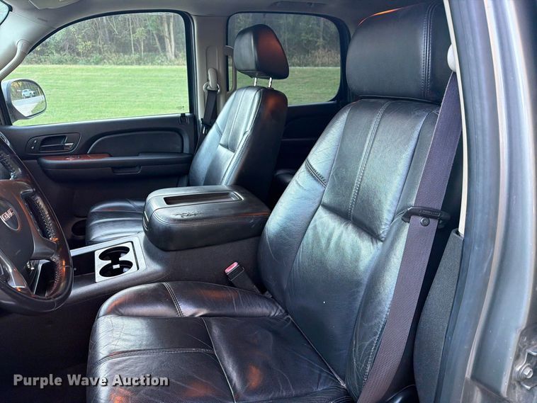 image for item FN2644 2007 GMC Yukon SUV