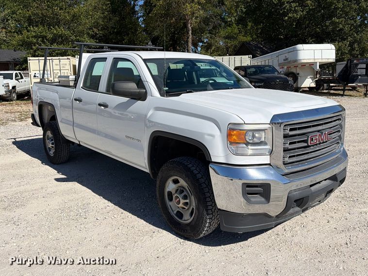 image for item FN2645 2015 GMC Sierra 2500HD Crew Cab pickup truck