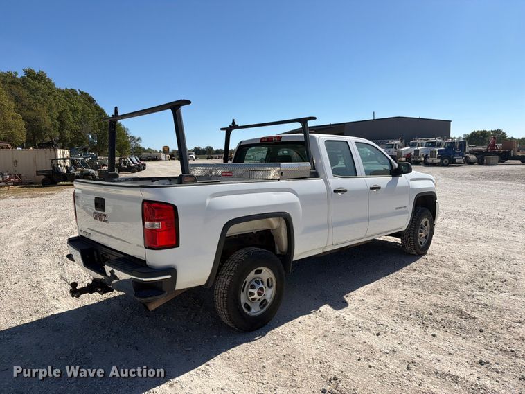 image for item FN2645 2015 GMC Sierra 2500HD Crew Cab pickup truck