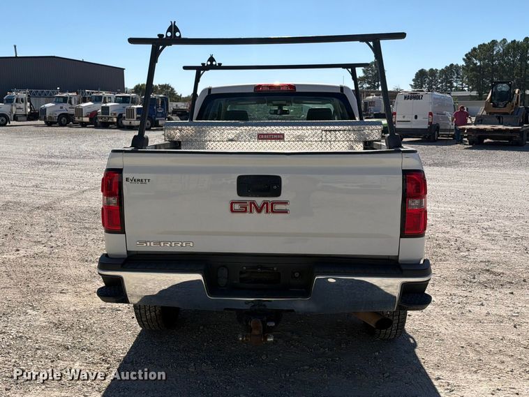 image for item FN2645 2015 GMC Sierra 2500HD Crew Cab pickup truck