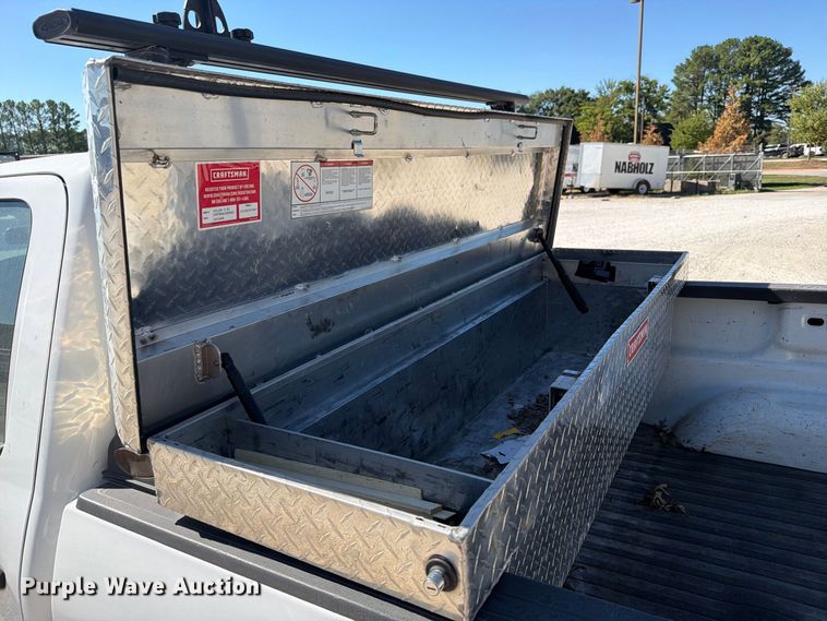 image for item FN2645 2015 GMC Sierra 2500HD Crew Cab pickup truck