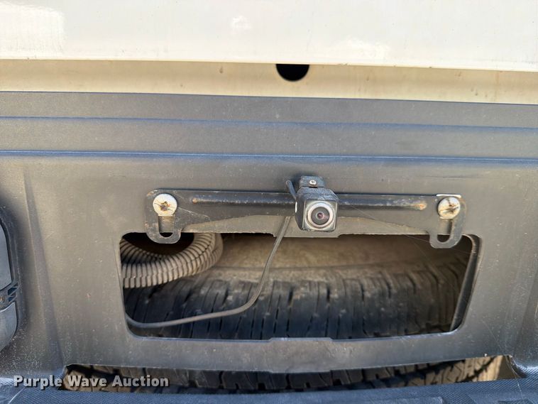 image for item FN2645 2015 GMC Sierra 2500HD Crew Cab pickup truck