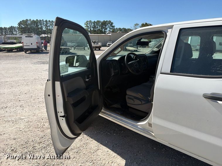 image for item FN2645 2015 GMC Sierra 2500HD Crew Cab pickup truck