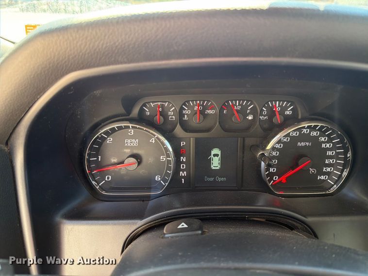 image for item FN2645 2015 GMC Sierra 2500HD Crew Cab pickup truck