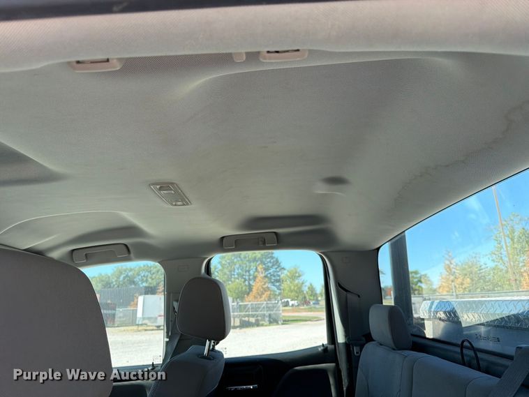 image for item FN2645 2015 GMC Sierra 2500HD Crew Cab pickup truck