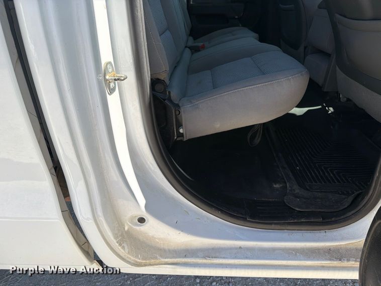 image for item FN2645 2015 GMC Sierra 2500HD Crew Cab pickup truck