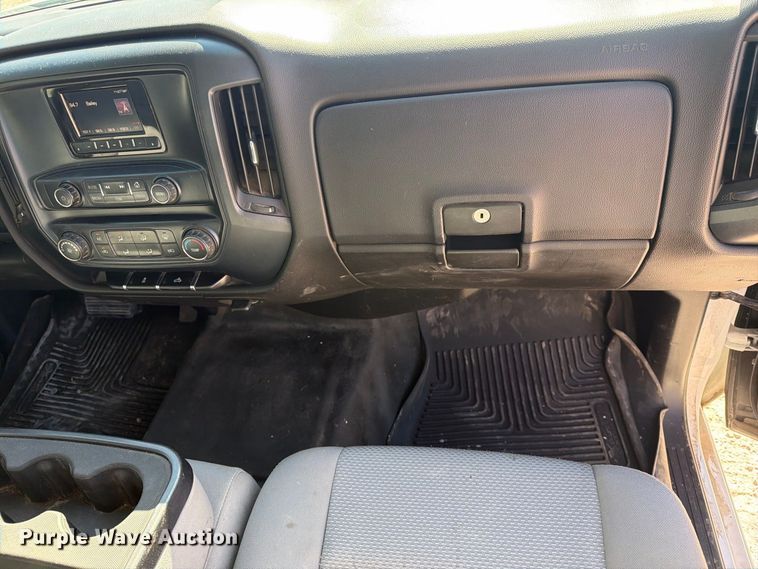 image for item FN2645 2015 GMC Sierra 2500HD Crew Cab pickup truck