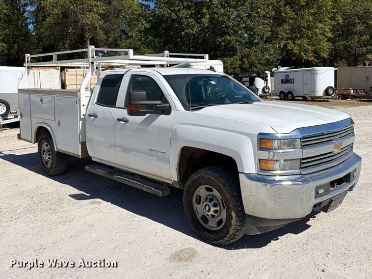 image for item FN2647 2015 Chevrolet Silverado 2500HD Crew Cab utility bed pickup truck