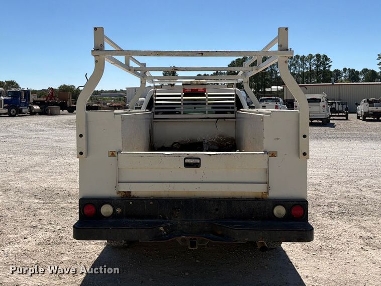 image for item FN2647 2015 Chevrolet Silverado 2500HD Crew Cab utility bed pickup truck