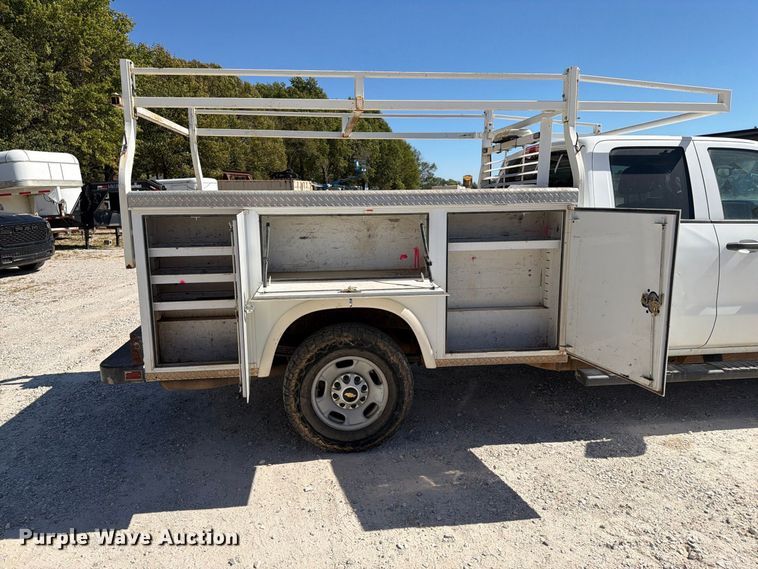 image for item FN2647 2015 Chevrolet Silverado 2500HD Crew Cab utility bed pickup truck