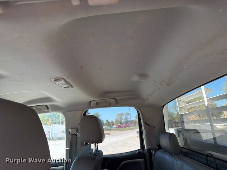 image for item FN2647 2015 Chevrolet Silverado 2500HD Crew Cab utility bed pickup truck