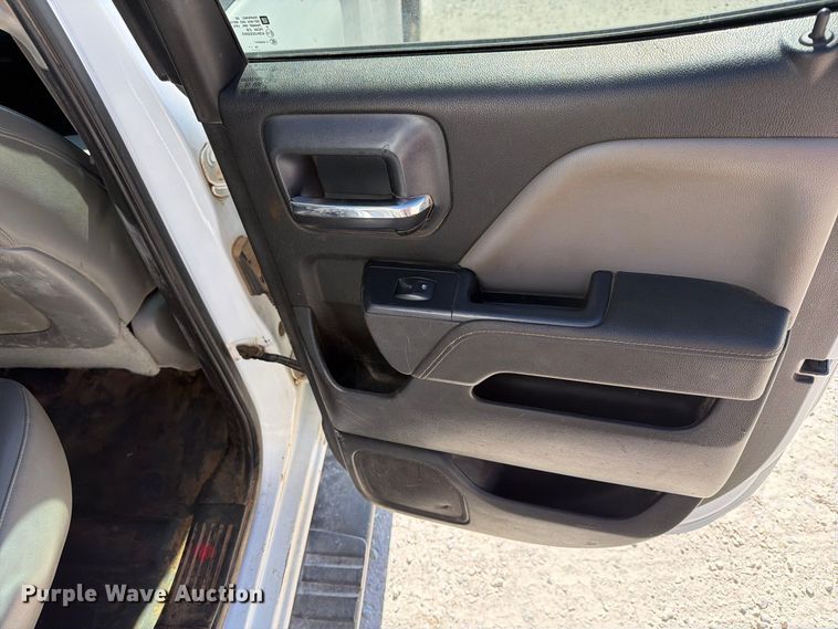 image for item FN2647 2015 Chevrolet Silverado 2500HD Crew Cab utility bed pickup truck