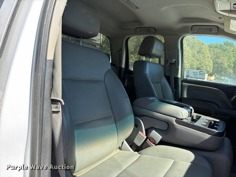 image for item FN2647 2015 Chevrolet Silverado 2500HD Crew Cab utility bed pickup truck