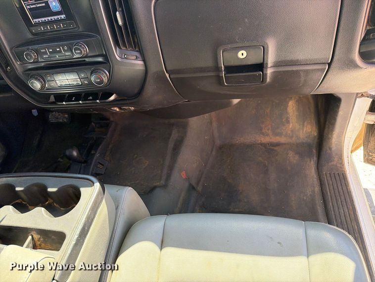image for item FN2647 2015 Chevrolet Silverado 2500HD Crew Cab utility bed pickup truck