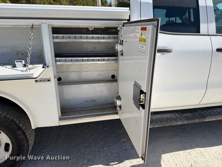 image for item FN2648 2016 GMC Sierra 2500HD Crew Cab utility bed pickup truck