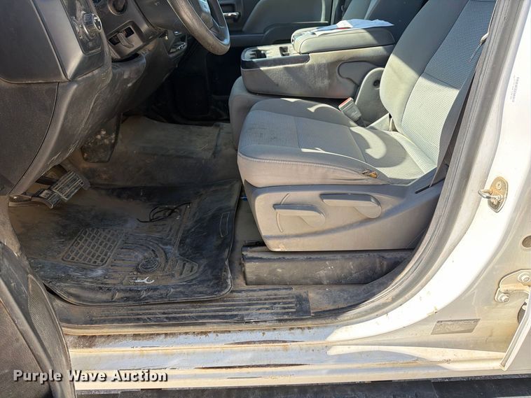 image for item FN2648 2016 GMC Sierra 2500HD Crew Cab utility bed pickup truck