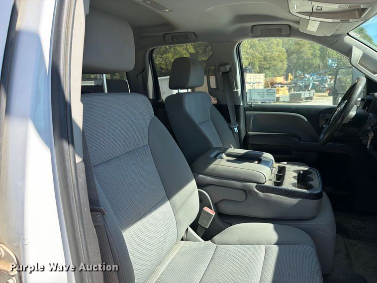 image for item FN2648 2016 GMC Sierra 2500HD Crew Cab utility bed pickup truck
