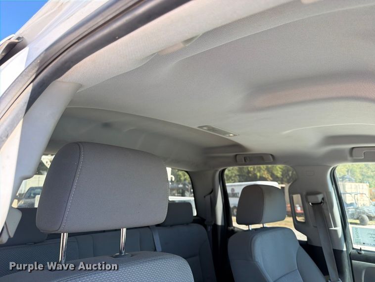 image for item FN2648 2016 GMC Sierra 2500HD Crew Cab utility bed pickup truck