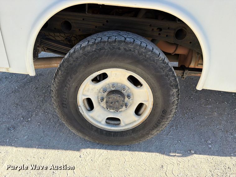 image for item FN2648 2016 GMC Sierra 2500HD Crew Cab utility bed pickup truck