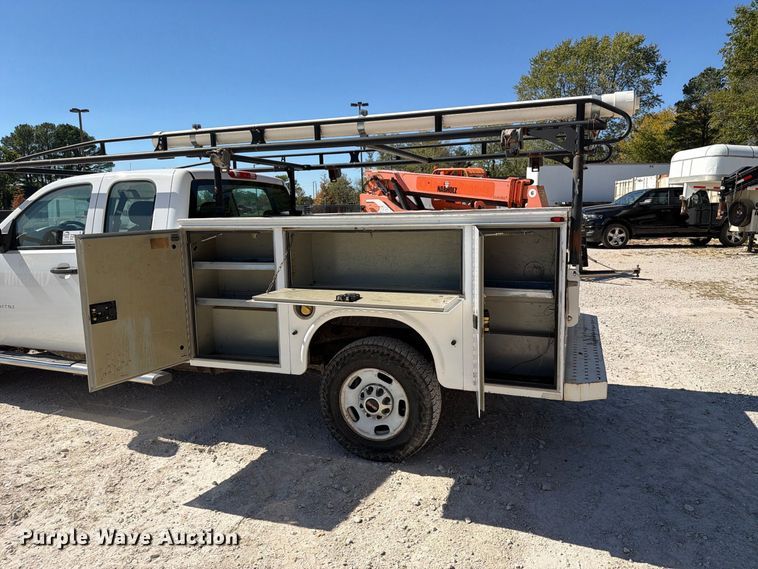 image for item FN2649 2012 GMC Sierra 2500HD Ext. Cab utility bed pickup truck