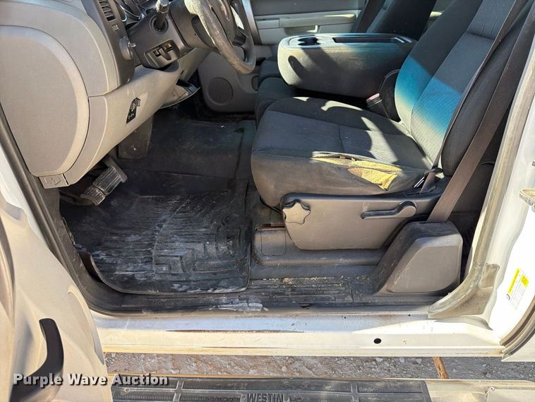 image for item FN2649 2012 GMC Sierra 2500HD Ext. Cab utility bed pickup truck