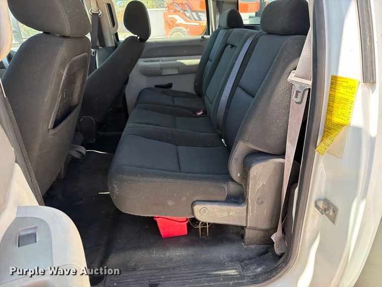 image for item FN2650 2013 GMC Sierra 3500HD Crew Cab utility bed pickup truck