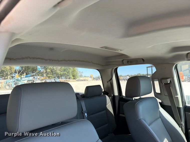 image for item FN2651 2015 Chevrolet Silverado 2500HD Crew Cab pickup truck
