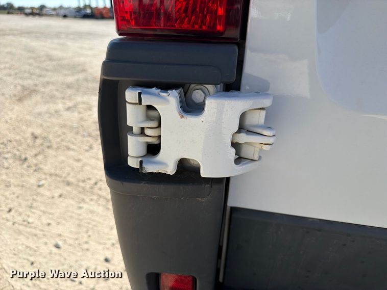 image for item FN2652 2018 RAM Promaster 2500 delivery van