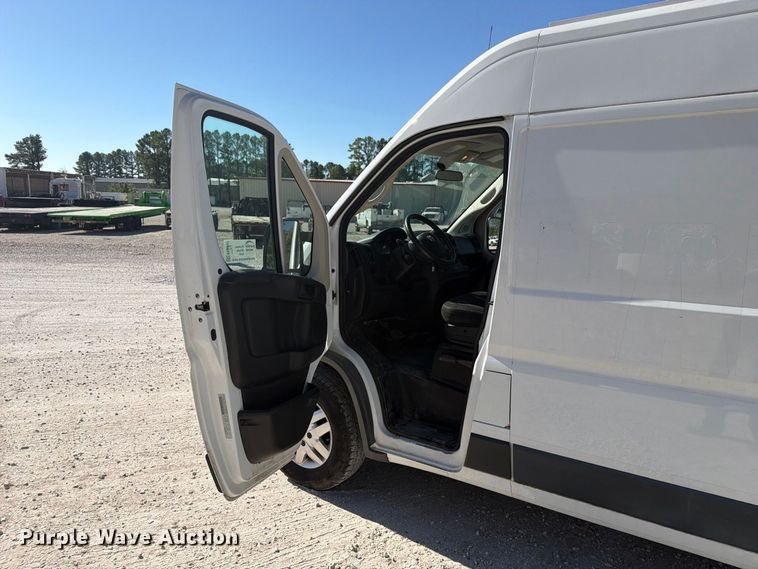 image for item FN2652 2018 RAM Promaster 2500 delivery van