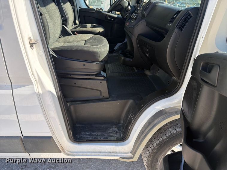 image for item FN2652 2018 RAM Promaster 2500 delivery van