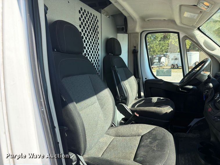 image for item FN2652 2018 RAM Promaster 2500 delivery van