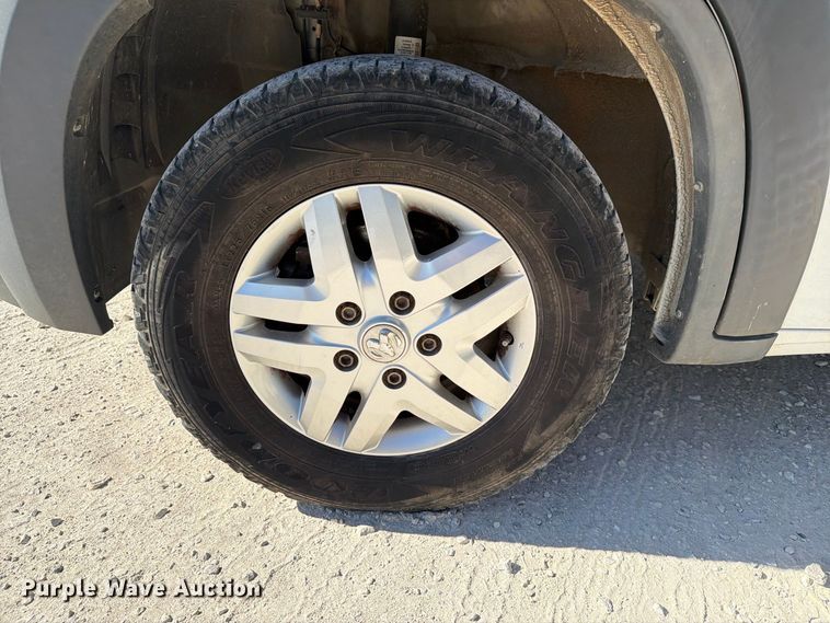 image for item FN2652 2018 RAM Promaster 2500 delivery van