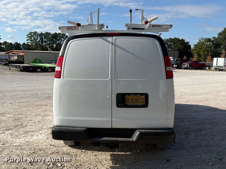 image for item FN2657 2021 Chevrolet Express 3500 van