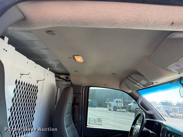 image for item FN2657 2021 Chevrolet Express 3500 van