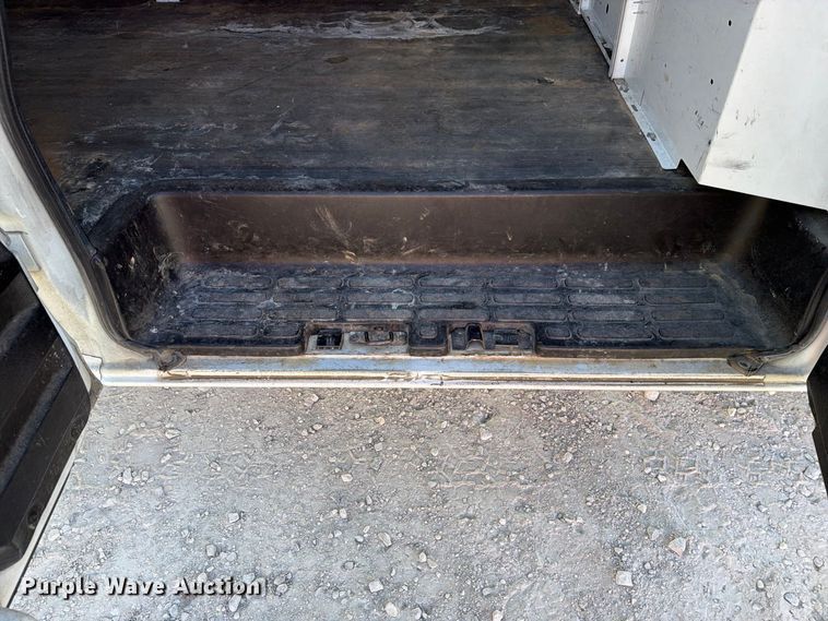 image for item FN2657 2021 Chevrolet Express 3500 van