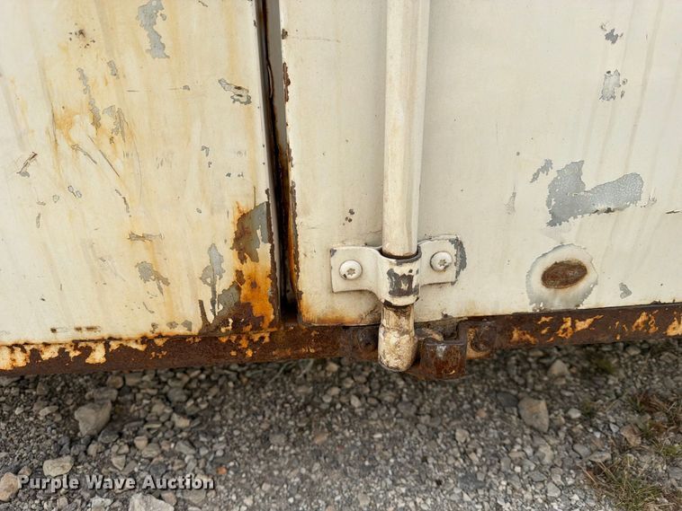 image for item FN2658 2004 Contract Manufacturer enclosed cargo trailer