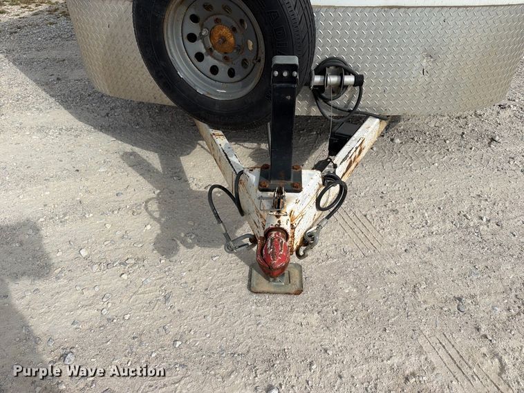 image for item FN2658 2004 Contract Manufacturer enclosed cargo trailer