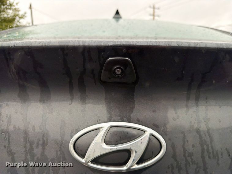 image for item FN2663 2020 Hyundai Elantra 