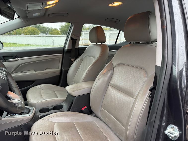 image for item FN2663 2020 Hyundai Elantra 