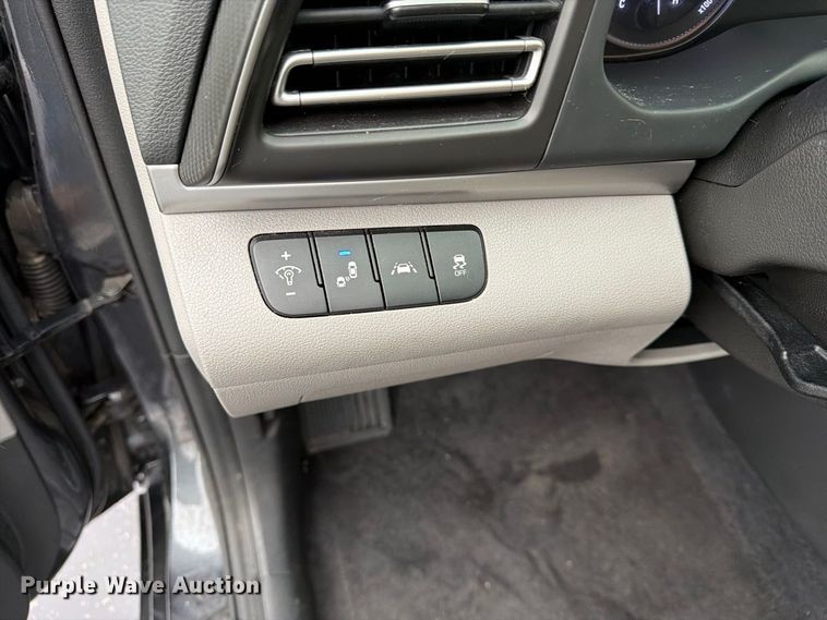 image for item FN2663 2020 Hyundai Elantra 