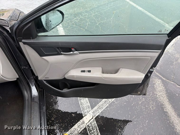 image for item FN2663 2020 Hyundai Elantra 