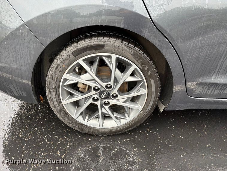 image for item FN2663 2020 Hyundai Elantra 