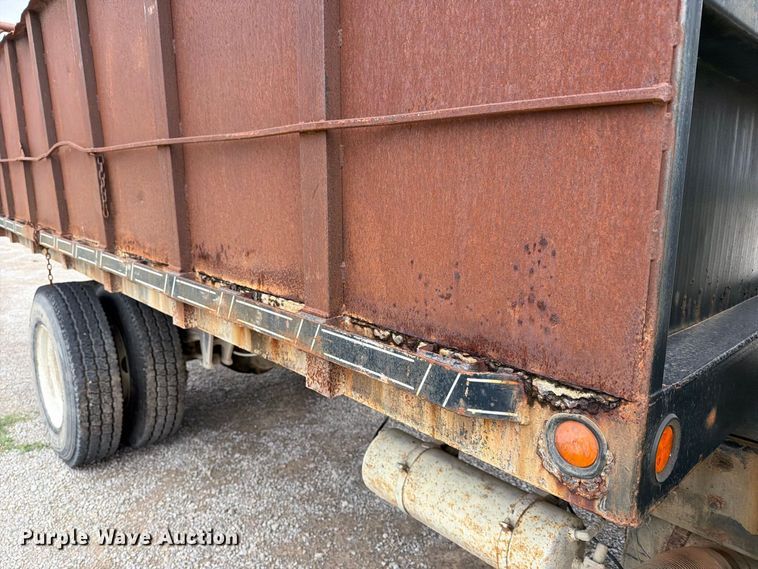 image for item FN2671 2005 Sterling Acterra dump truck