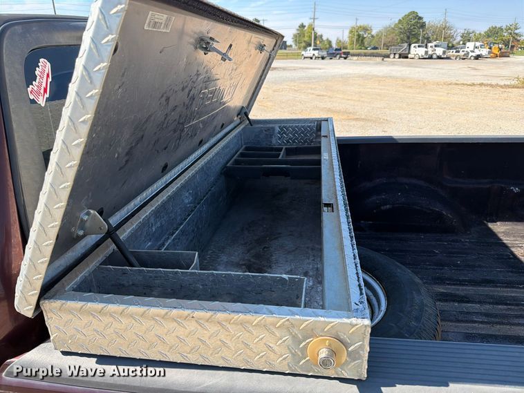 image for item FN2676 2000 Ford F150 pickup truck