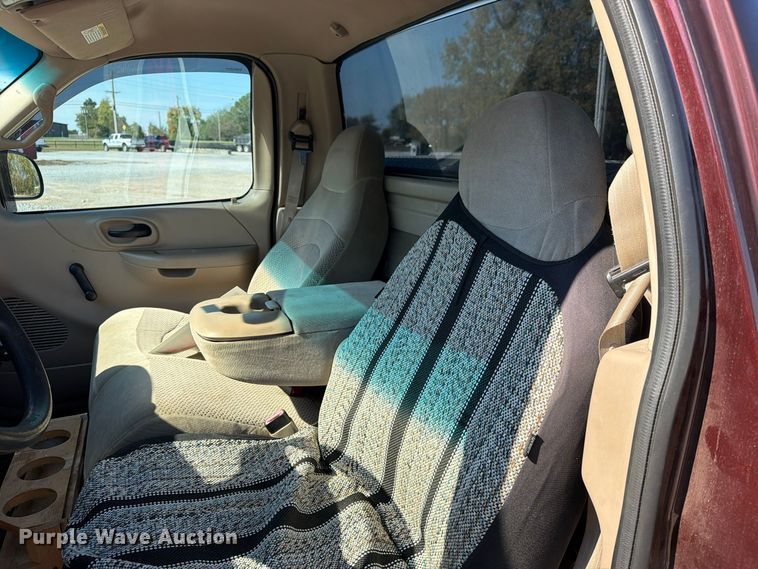 image for item FN2676 2000 Ford F150 pickup truck
